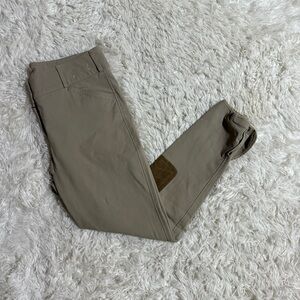 Women’s Size 32R Tan Tailored Sportsman Knee Patch Horseback Riding Breeches